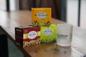 azariatika.com Foto 2Bproduk 2Bherbadrink 2Bsari 2Bjahe temulawak lidah 2Bbuaya  300x200 - azariatika.com-Foto-2Bproduk-2Bherbadrink-2Bsari-2Bjahe-temulawak-lidah-2Bbuaya-.JPG
