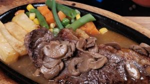 azariatika tempat makan favorite di Pekanbaru 300x168 - azariatika_tempat_makan_favorite_di_Pekanbaru