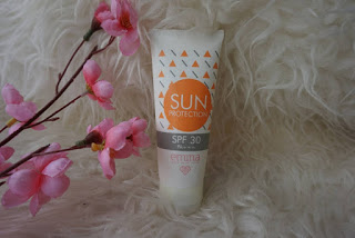 Review skincare emina: Sun protection