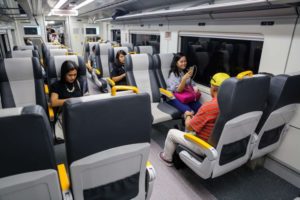 azariatika transportasi KA Bandara 300x200 - azariatika_transportasi_KA_Bandara