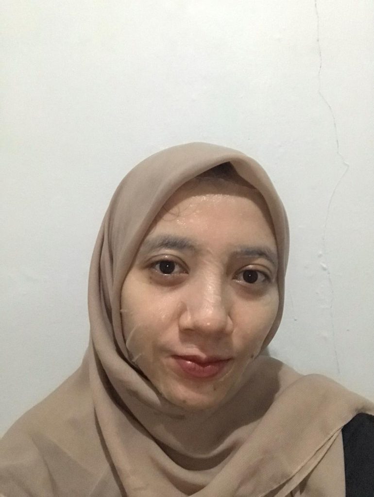 Review 3 Varian Masker Glowing LOreal Paris Revitalift Pro-Youth Face Mask, Essence-nya Melimpah! azariatika LOreal Revitalift Pro Youth Face Mask anti aging 770x1024 - Review 3 Varian Masker Glowing LOreal Paris Revitalift Pro-Youth Face Mask, Essence-nya Melimpah!